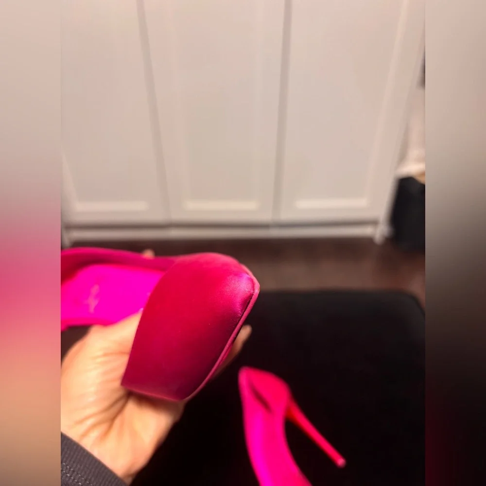 Louboutin Pink Satin Iriza Pointed-Toe Stiletto Pumps 40 - Picture 5 of 13